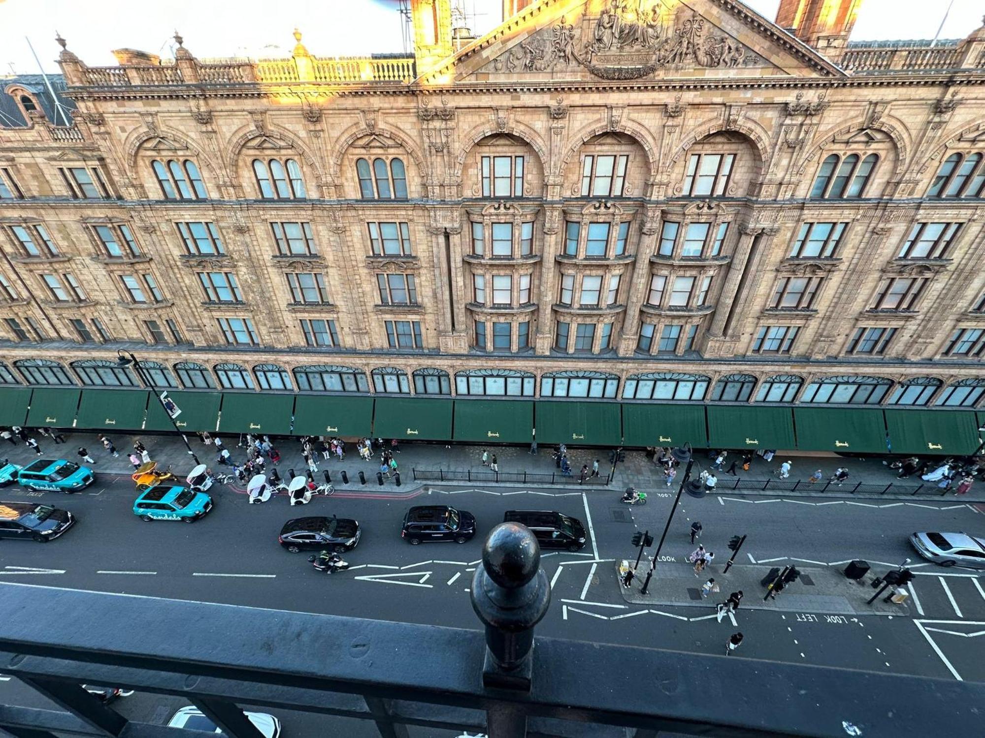 לונדון Knightsbridge Luxurious Residence - Facing Harrods מראה חיצוני תמונה