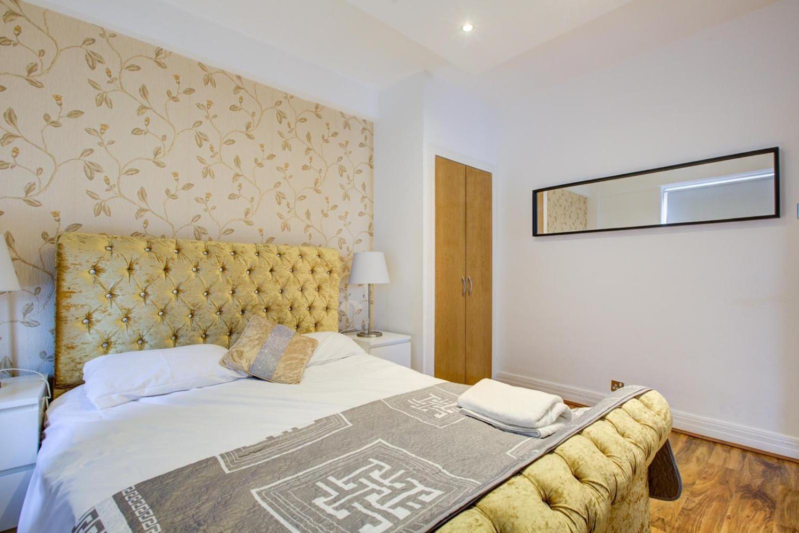 לונדון Knightsbridge Luxurious Residence - Facing Harrods מראה חיצוני תמונה
