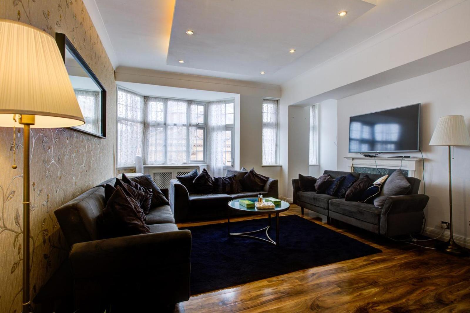 לונדון Knightsbridge Luxurious Residence - Facing Harrods מראה חיצוני תמונה
